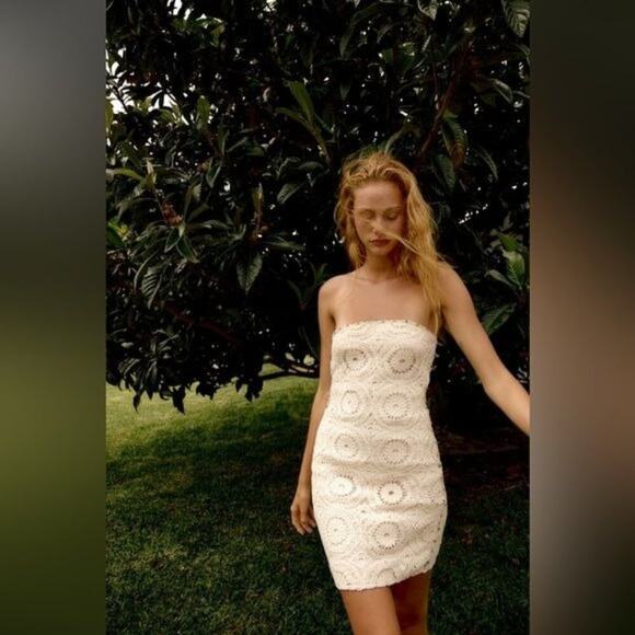 NWT Zara Strapless Crochet Dress Size Medium - Picture 1 of 9